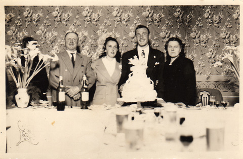 Skarabej - at the table