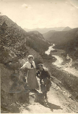 Skarabej - two of us