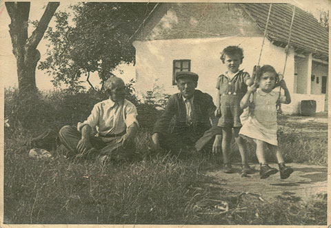 Skarabej - group
